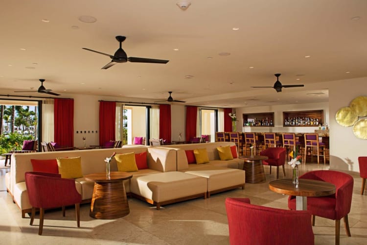 Preferred Club Lounge